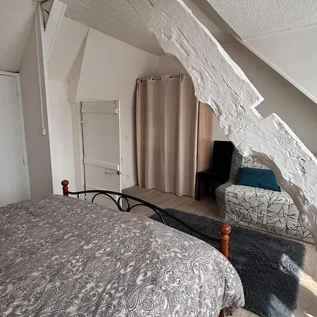 Petite Maison De Bourg Holiday home