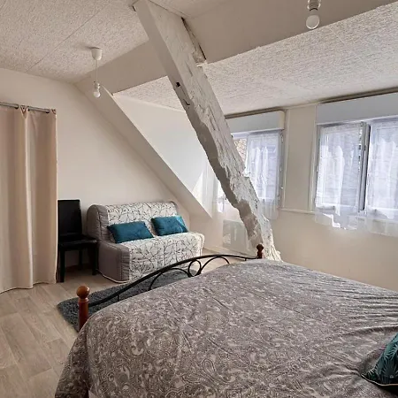 Petite Maison De Bourg * Broons